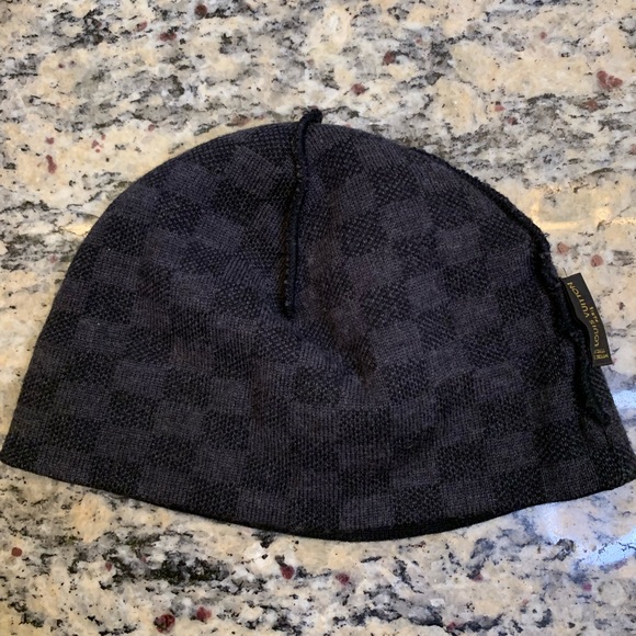 ⚡️⚡️ AUTHENTIC LOUIS VUITTON BEANIE ⚡️⚡️ - Picture 5 of 7